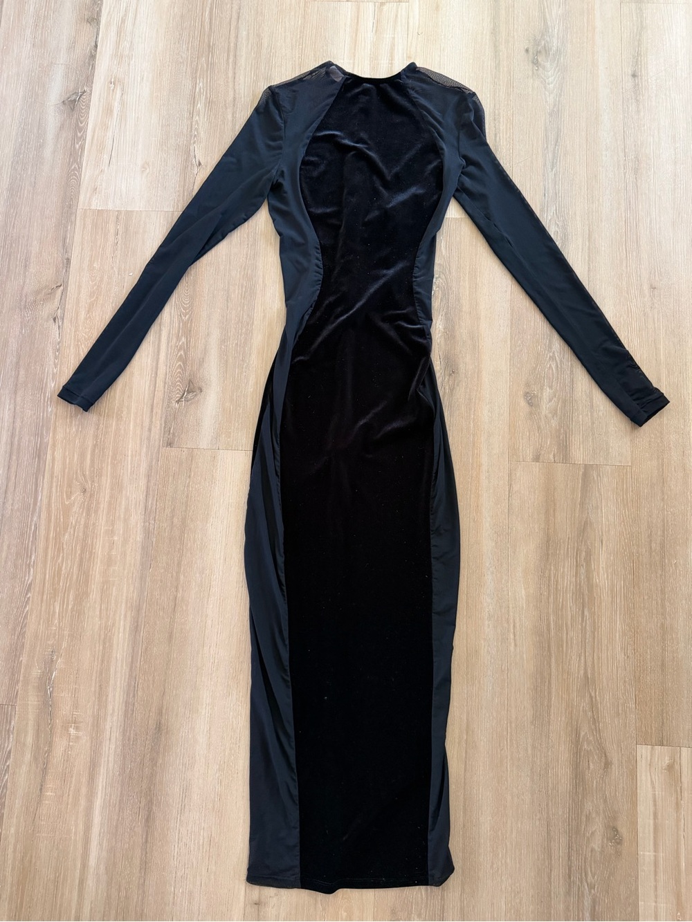 naked wardrobe Black Long-Sleeve Panel Bodycon Midi Dress